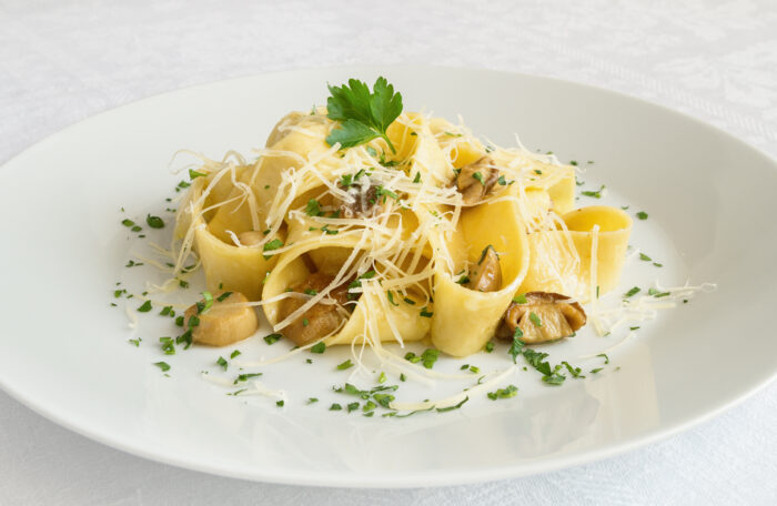 Pappardelle porcini e salsicce