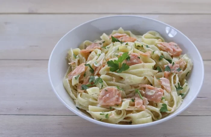 Fettuccine panna e salmone